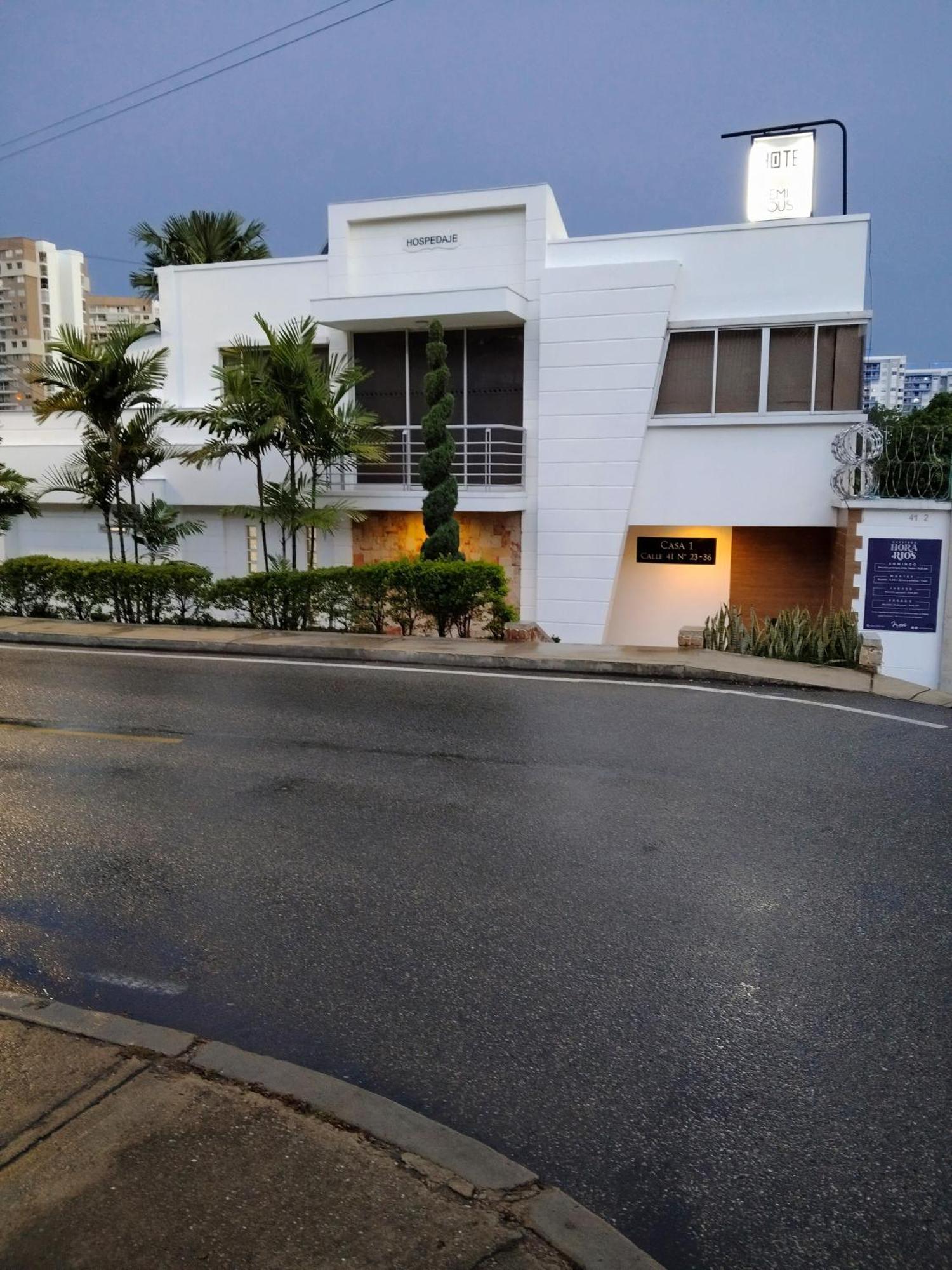 Hotel Premium House Floridablanca Exterior foto